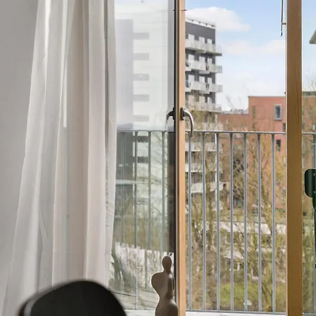 Modern & Stylish With Private Balcony * Århus