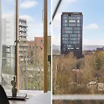 Modern & Stylish With Private Balcony Århus