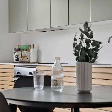 Modern & Stylish With Private Balcony